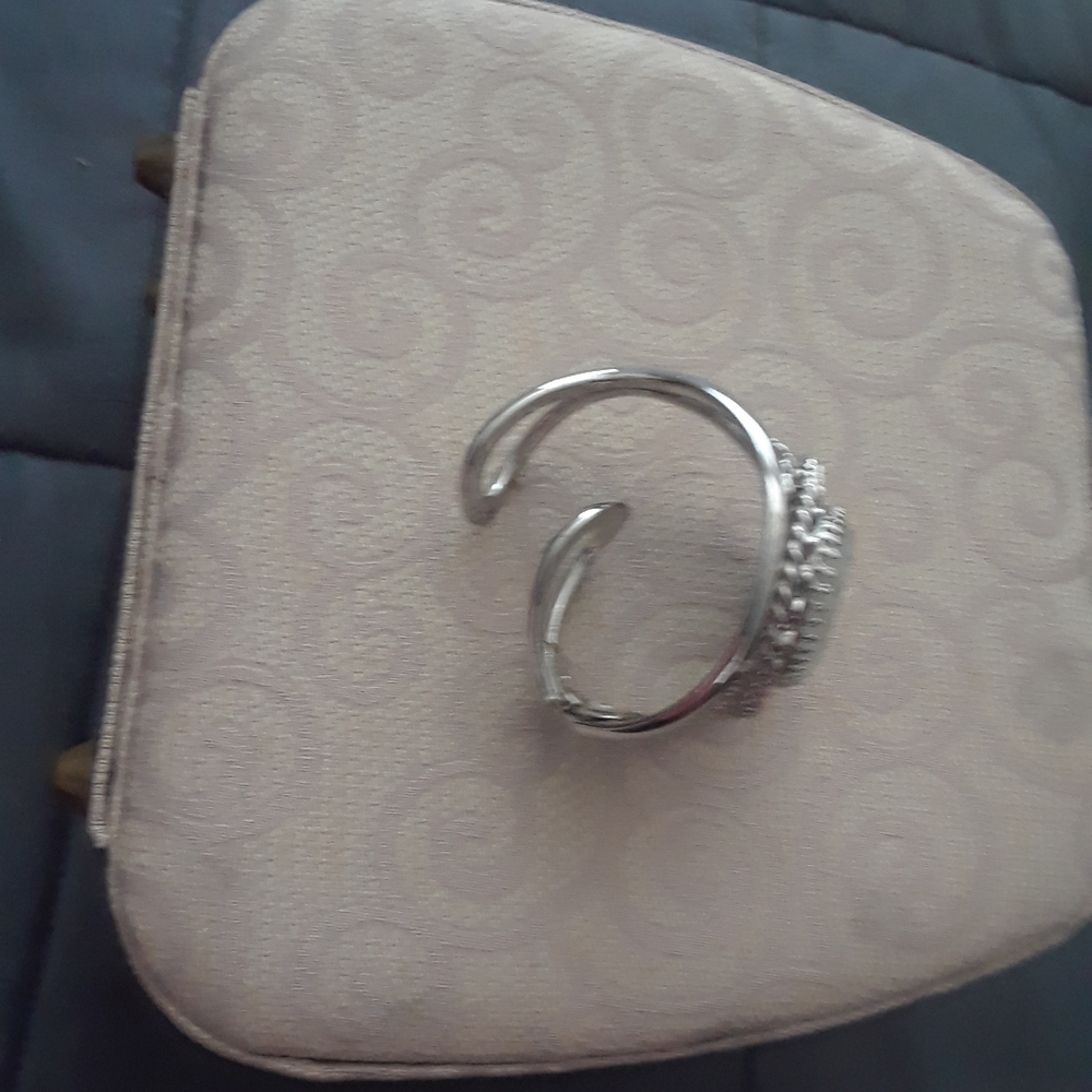 Cameo purse/make-up bag and bracelet - Picture 5 of 16